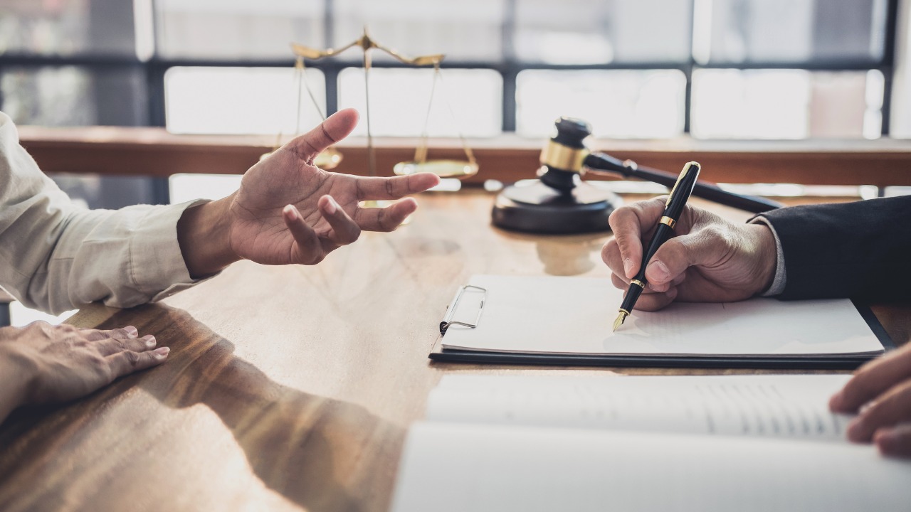 Eş ve Çocuklar Arasında Miras Paylaşımı Nasıl Yapılır?
